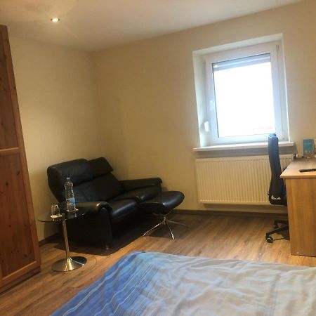 Calm Spacy Room, Own Modern Bath, Near Center, To 1 Person Or A Couple - Not Suitable For Craftsmen, Not Accepted - Privatly Rented Nuremberg Ngoại thất bức ảnh
