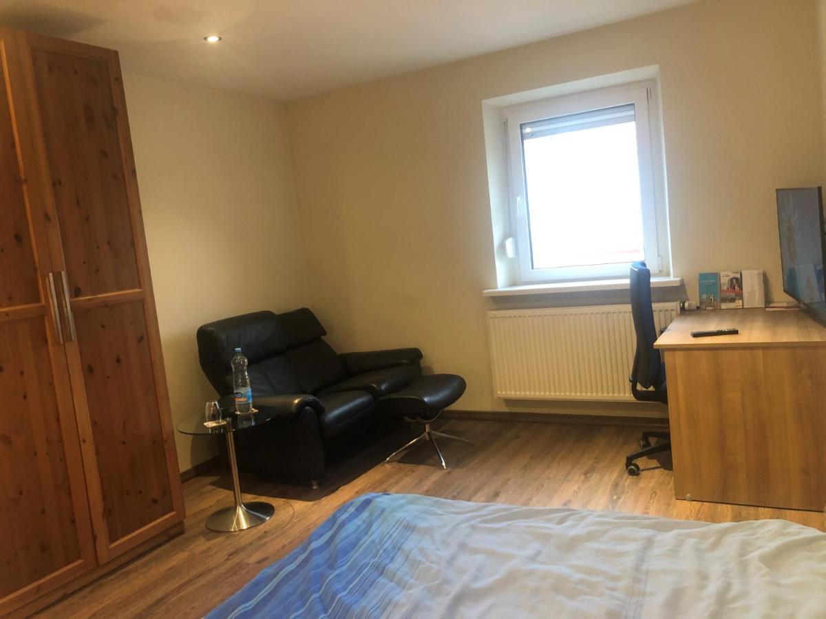 Calm Spacy Room, Own Modern Bath, Near Center, To 1 Person Or A Couple - Not Suitable For Craftsmen, Not Accepted - Privatly Rented Nuremberg Ngoại thất bức ảnh