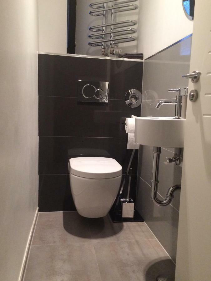 Calm Spacy Room, Own Modern Bath, Near Center, To 1 Person Or A Couple - Not Suitable For Craftsmen, Not Accepted - Privatly Rented Nuremberg Ngoại thất bức ảnh